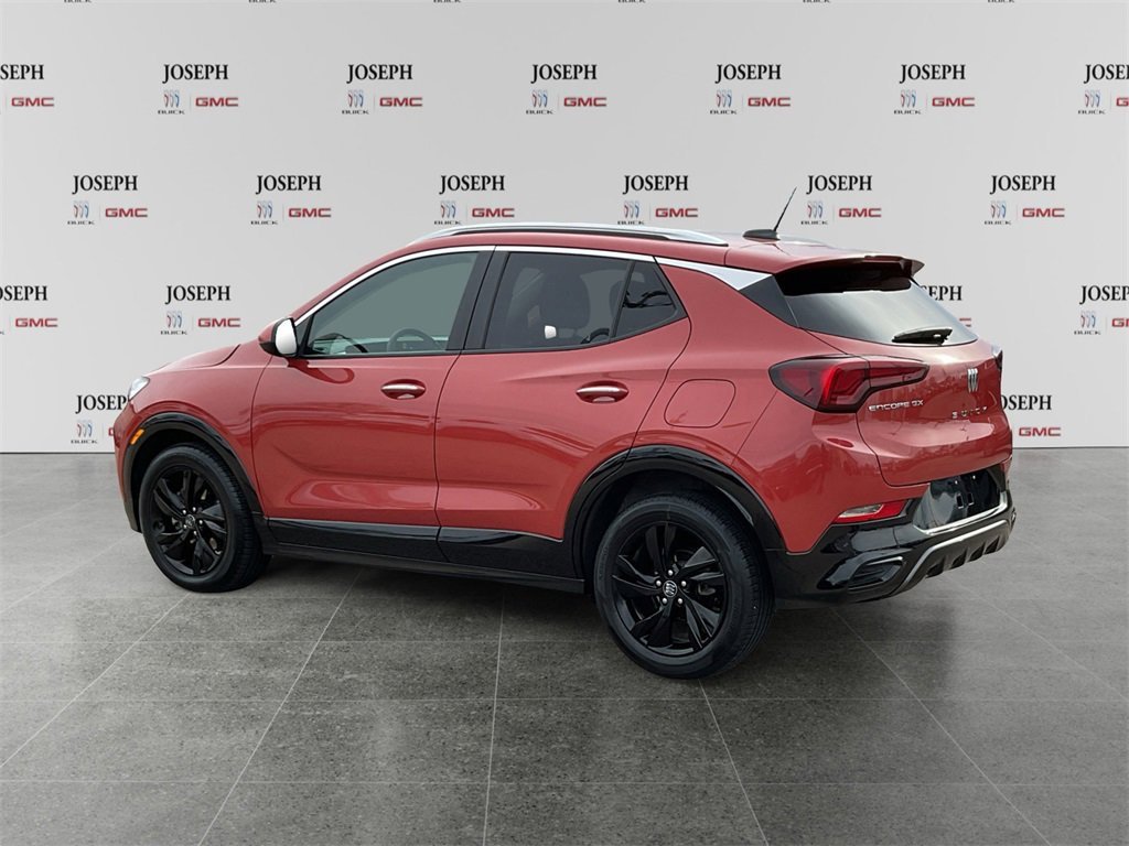 Used 2024 Buick Encore GX Sport Touring image 5