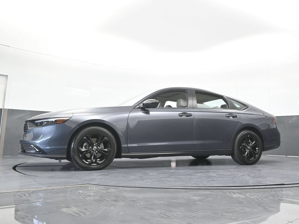 Used 2025 Honda Accord SE image 55