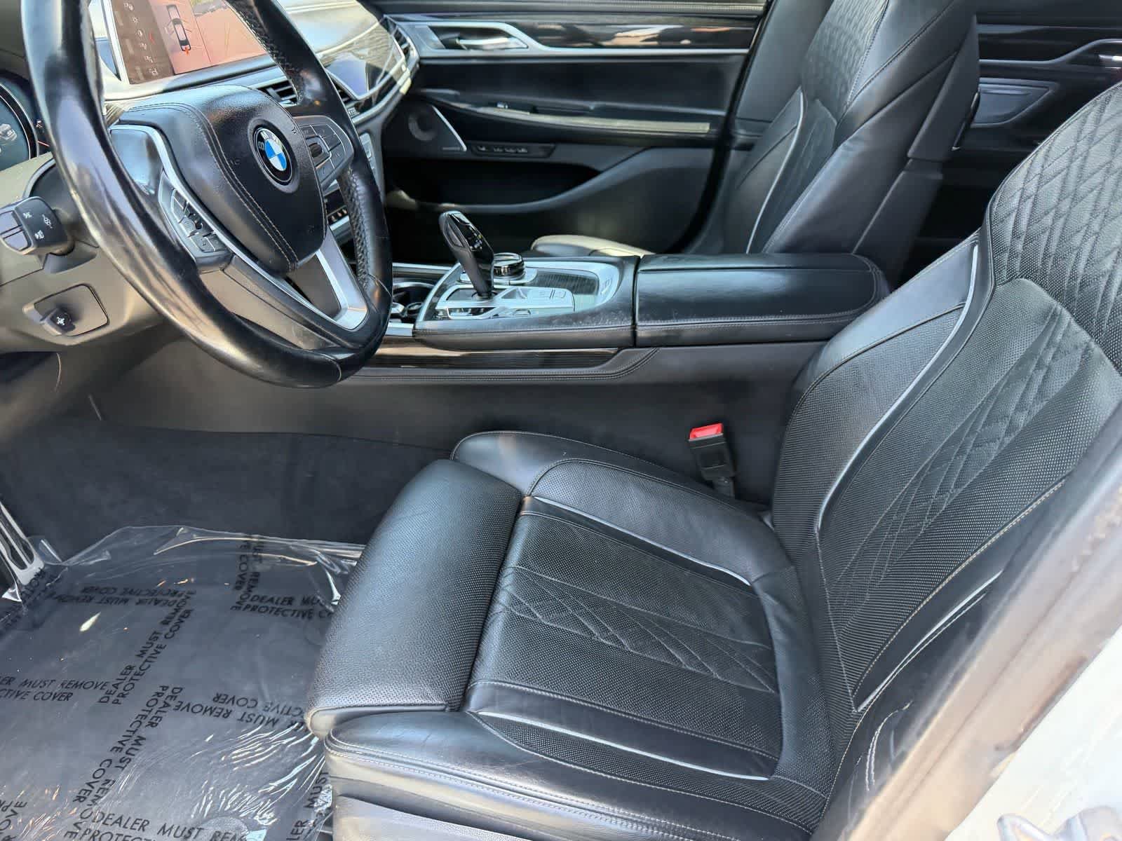 Used 2019 BMW 750i w/ Executive Package RWD image 22