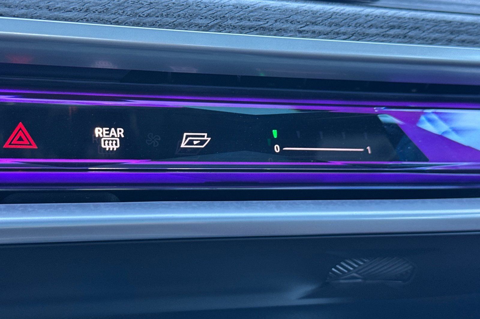 Used 2025 BMW 740i image 29