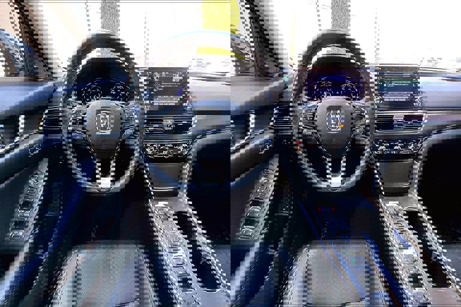 Used 2021 Honda Accord Touring image 6