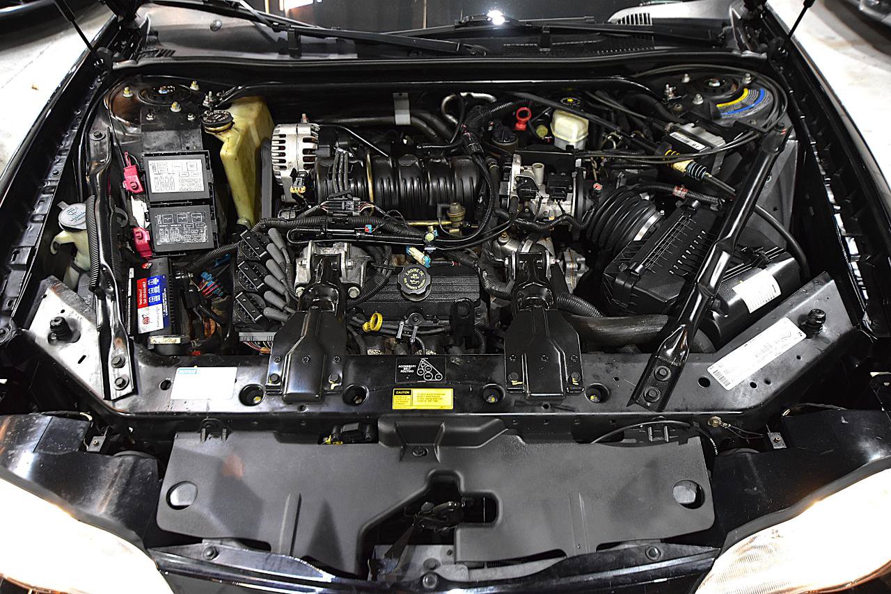 Used 2001 Chevrolet Monte Carlo SS w/ Preferred Equipment Group FWD image 33