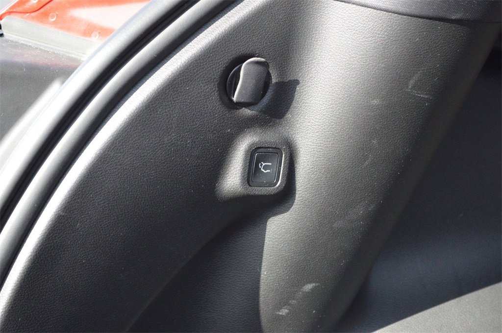 Used 2022 Jeep Compass Limited w/ (RED) Package image 38