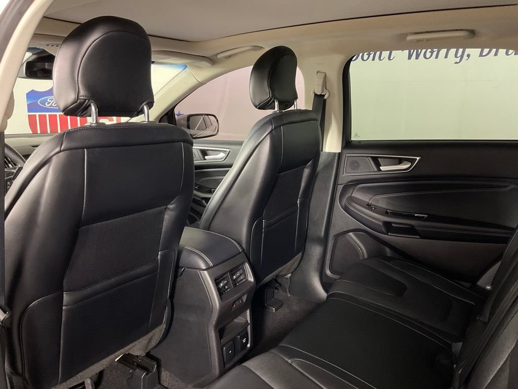 Used 2019 Ford Edge Titanium w/ Equipment Group 301A FWD image 14