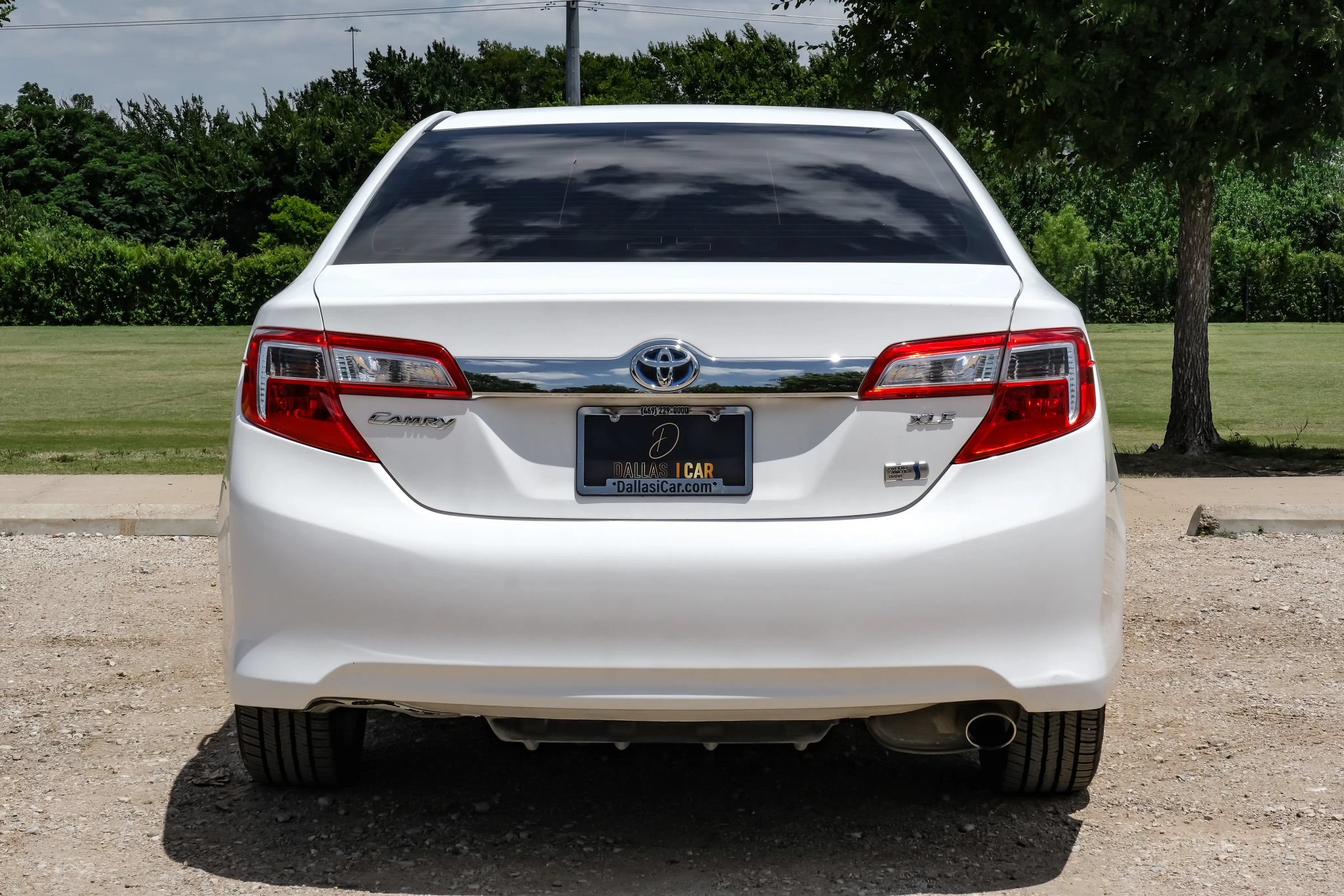 Used 2013 Toyota Camry XLE FWD image 9
