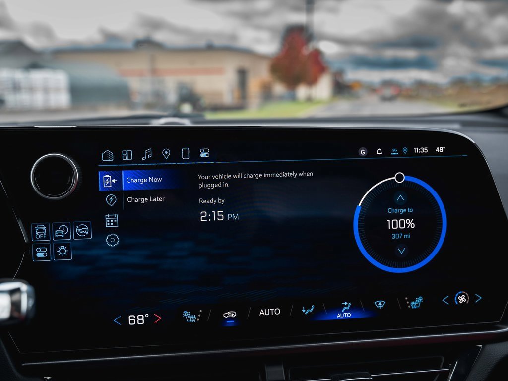 New 2025 Chevrolet Equinox EV RS image 32