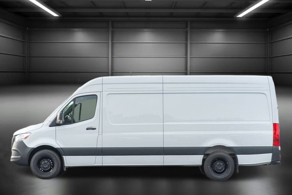 Used 2024 Mercedes-Benz Sprinter 2500 image 5