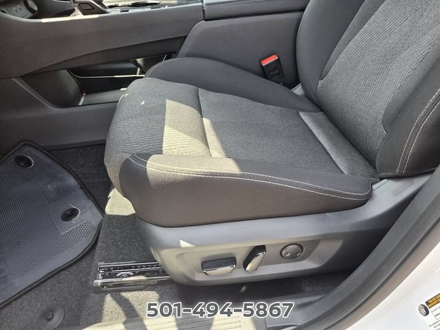 Used 2026 Nissan Rogue SV FWD image 8