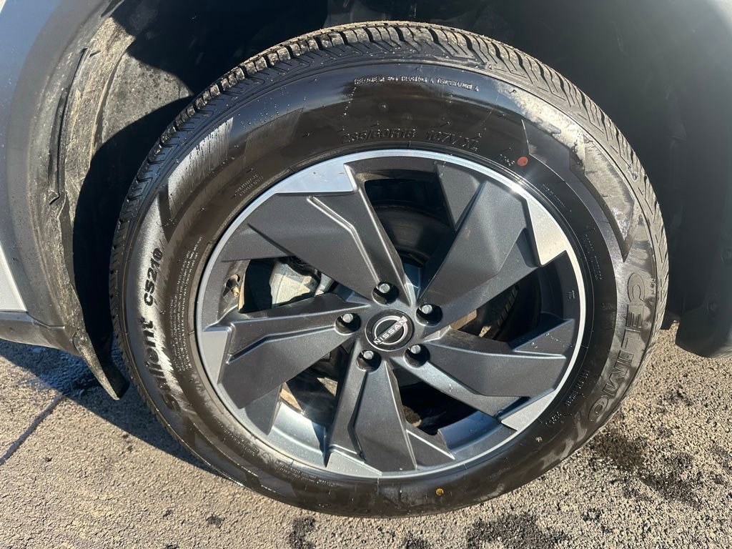 Used 2024 Nissan Rogue SV image 22