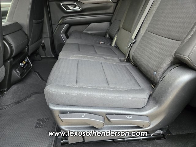 Used 2022 Chevrolet Suburban LS RWD image 11