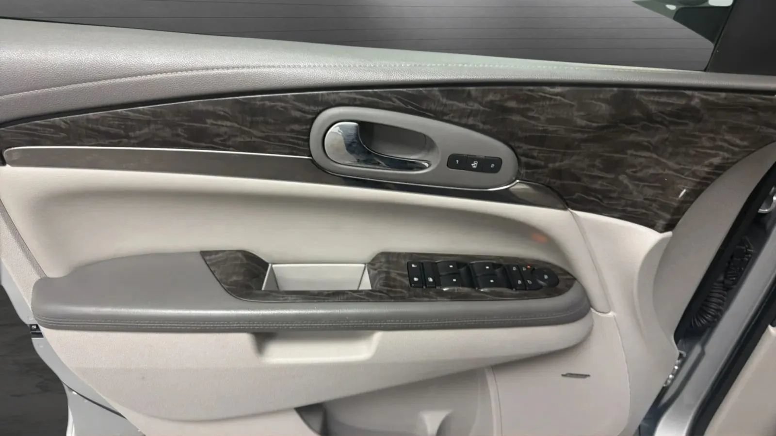 Used 2014 Buick Enclave Premium w/ Trailering Provision Package FWD image 16