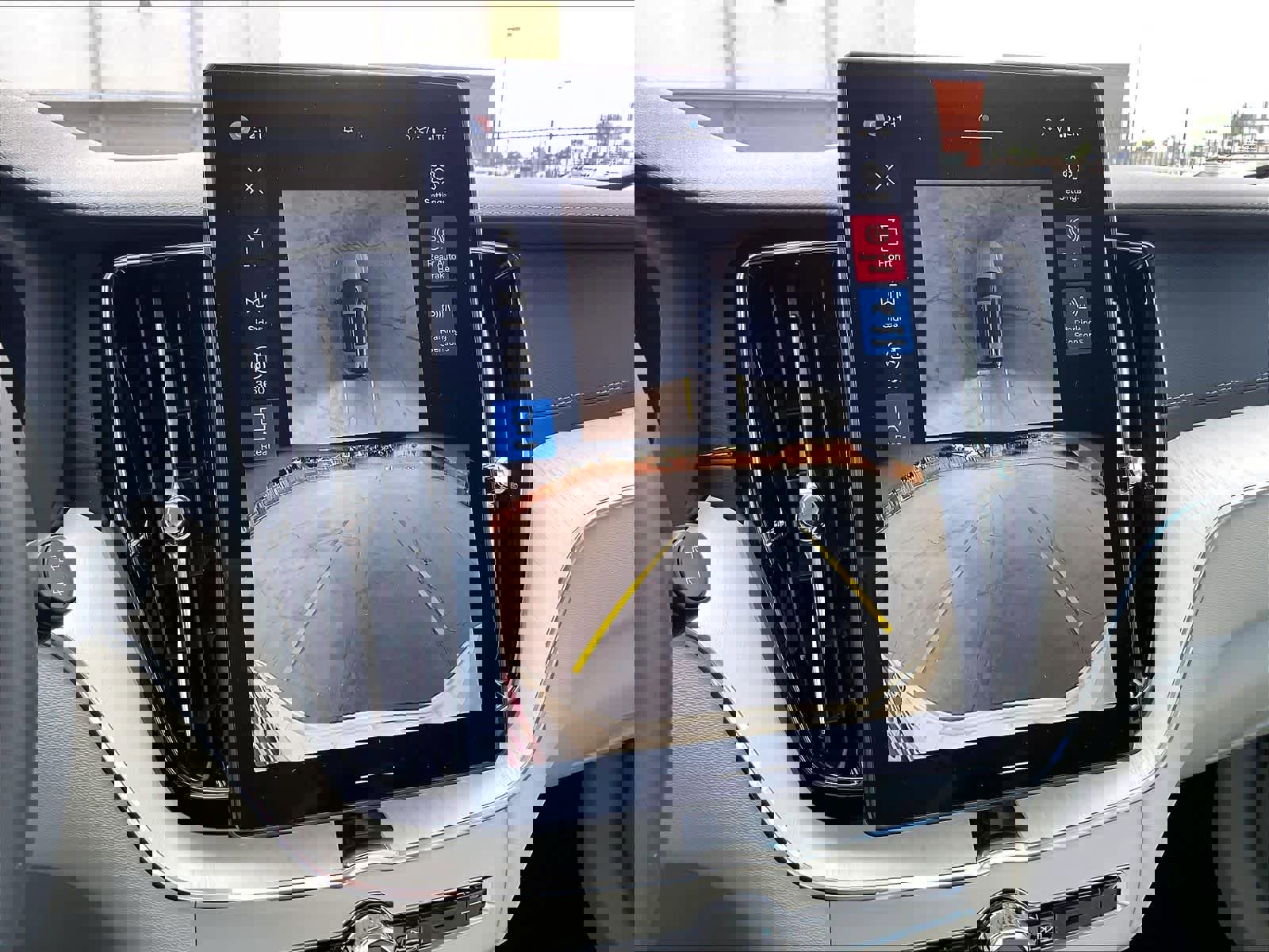 New 2026 Volvo XC60 T8 Ultra w/ Climate Package AWD/4WD image 20