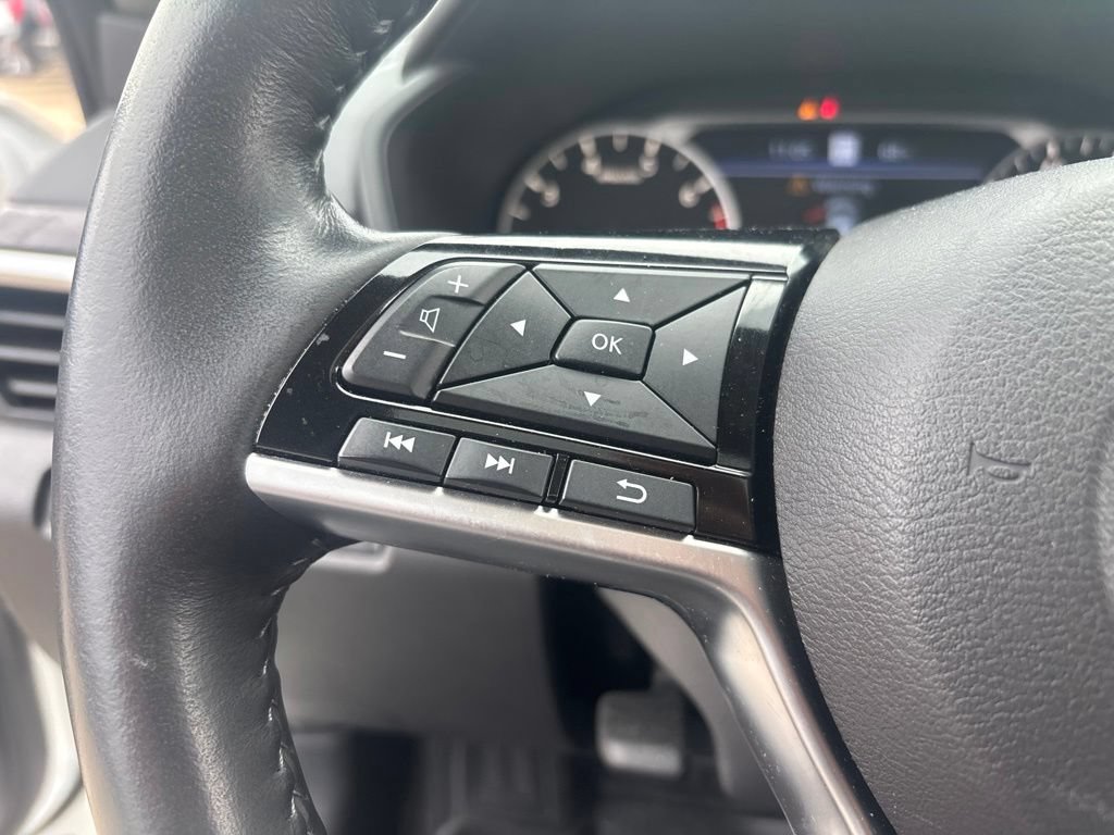 Used 2024 Nissan Altima 2.5 SL AWD/4WD image 11