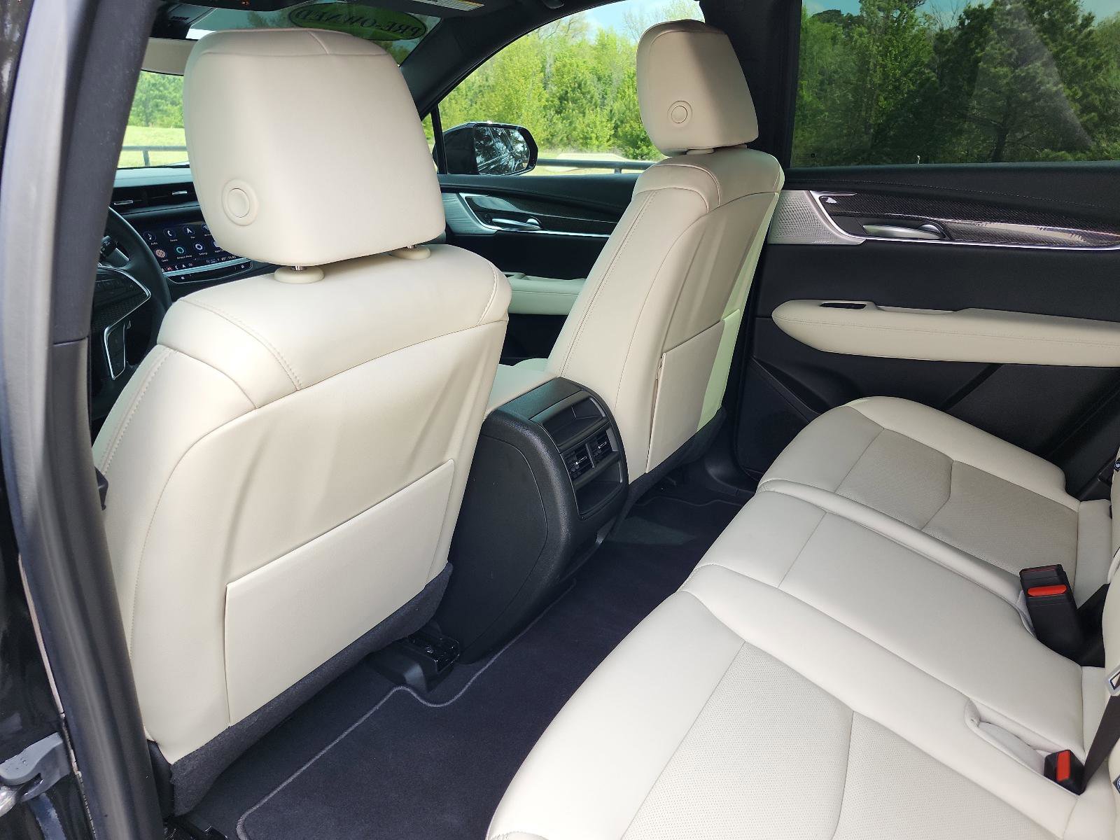 Used 2025 Cadillac XT5 Sportv w/ Technology Package image 13