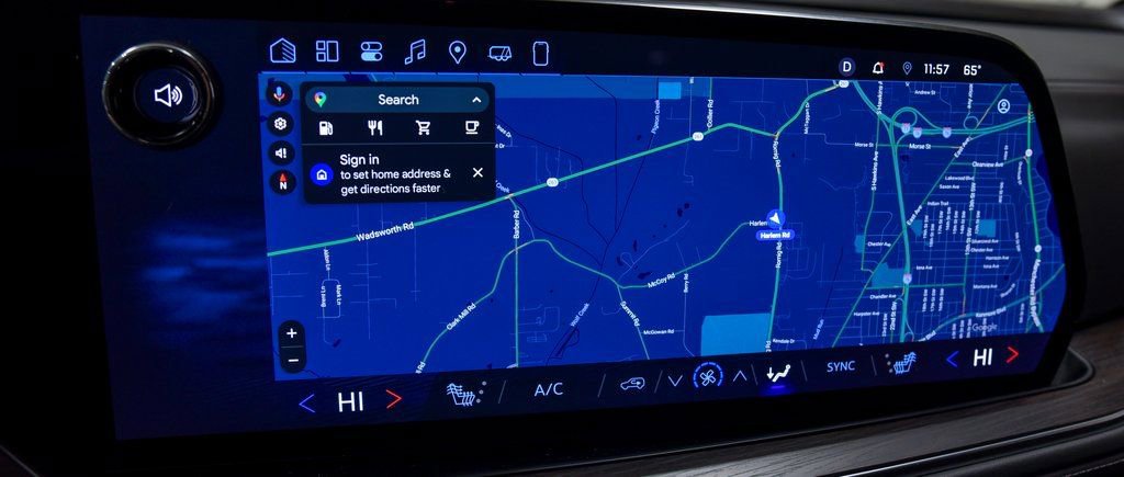 Used 2025 Chevrolet Tahoe LT image 2