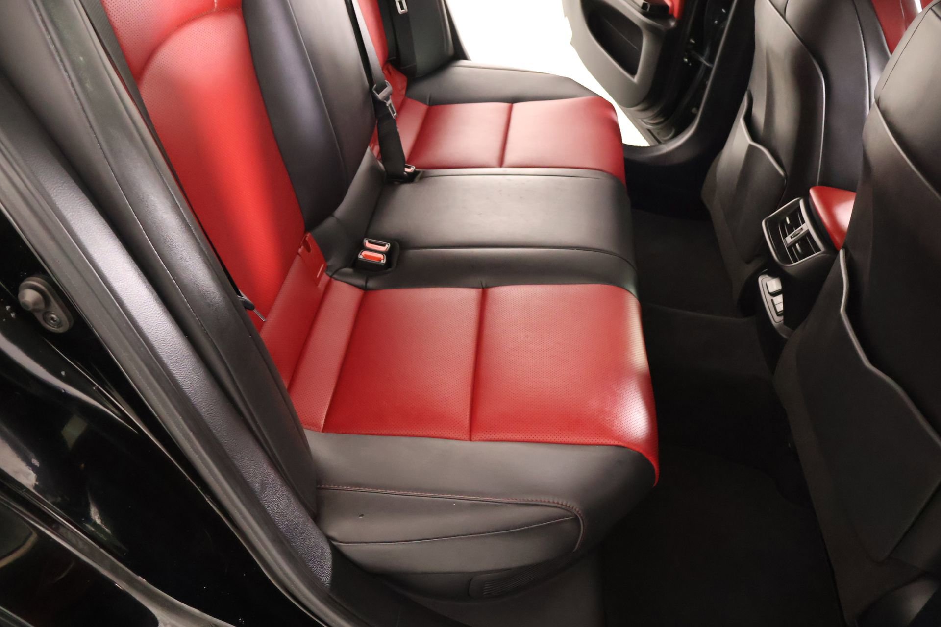 Used 2024 Lexus ES 300h F Sport w/ Accessory Package (Z2) FWD image 15