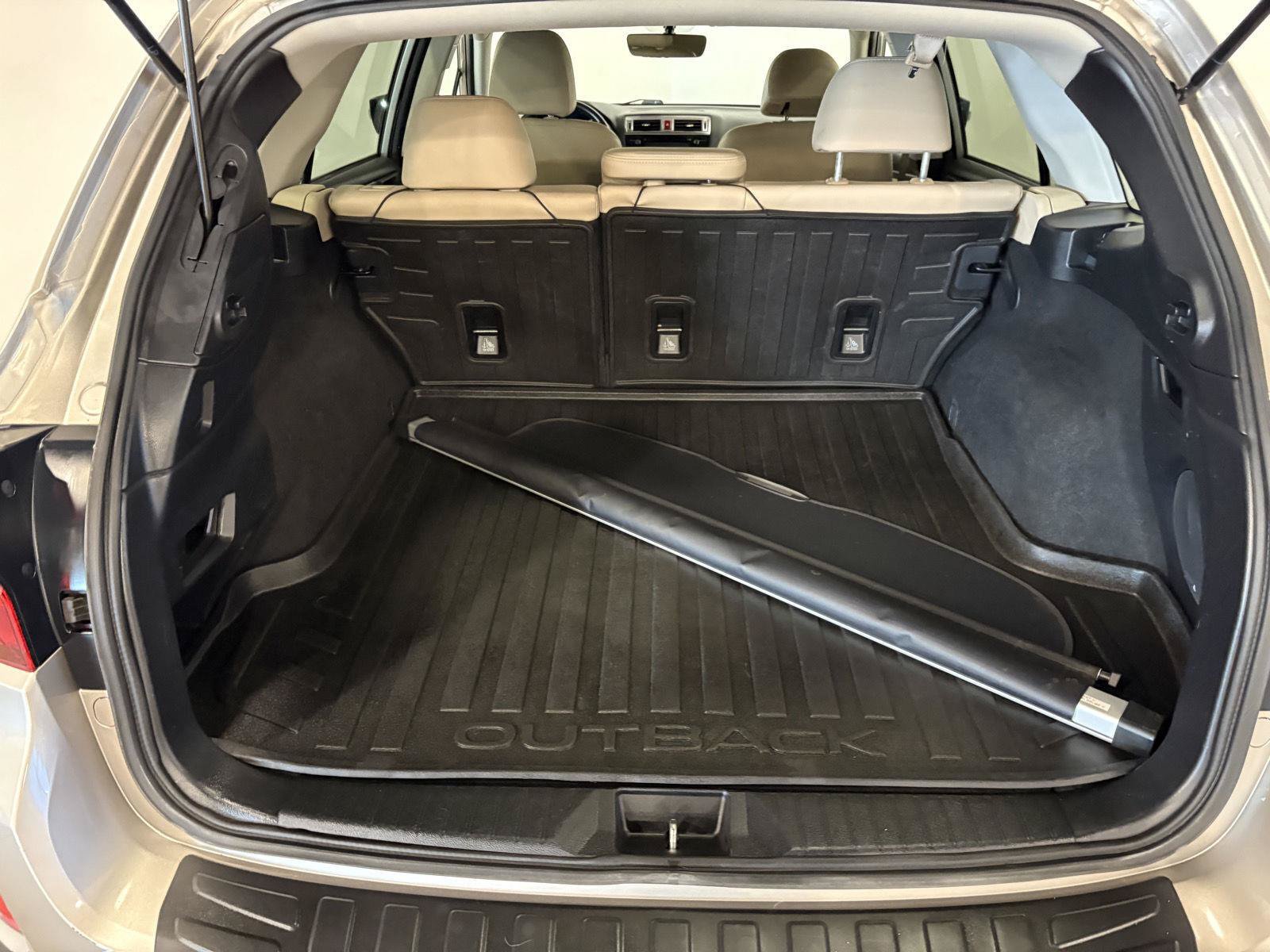 Used 2017 Subaru Outback 2.5i Limited AWD/4WD image 44