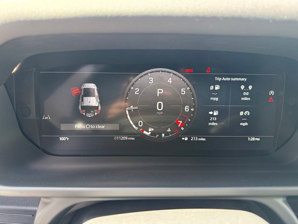 New 2025 Land Rover Defender 110 S image 10