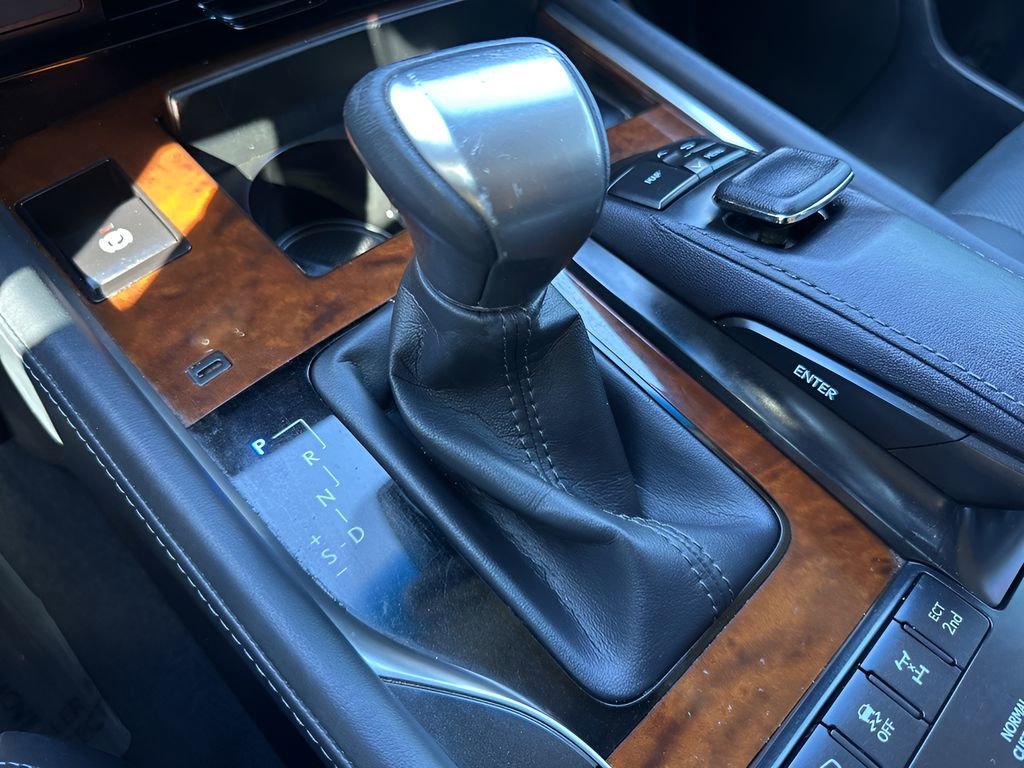 Used 2016 Lexus LX 570 4WD image 20