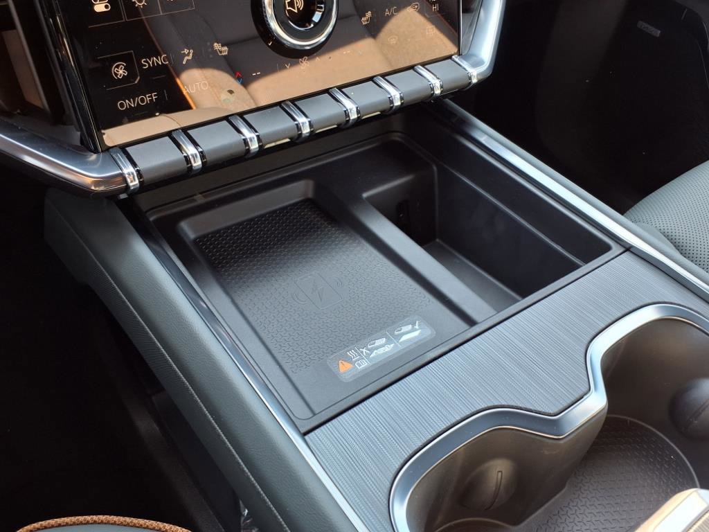 New 2025 GMC Acadia AT4 w/ LPO, All-Weather Package image 17