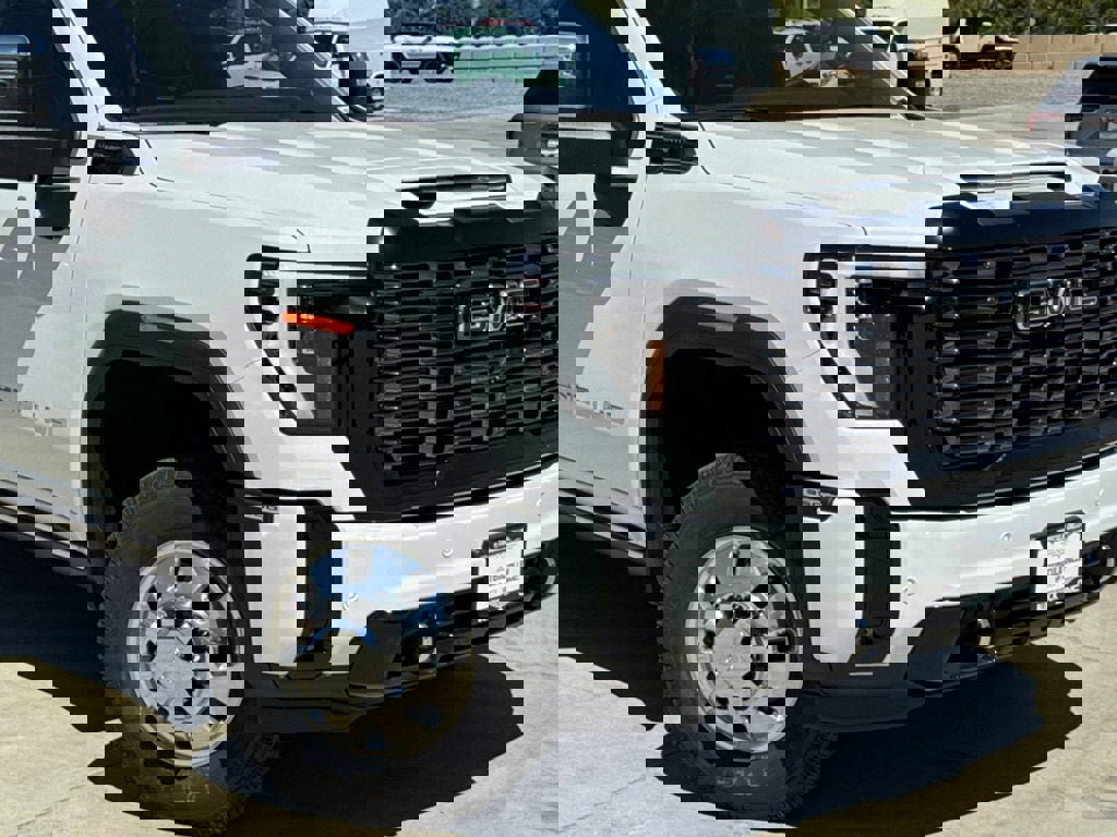New 2026 GMC Sierra 3500 Denali Ultimate image 3