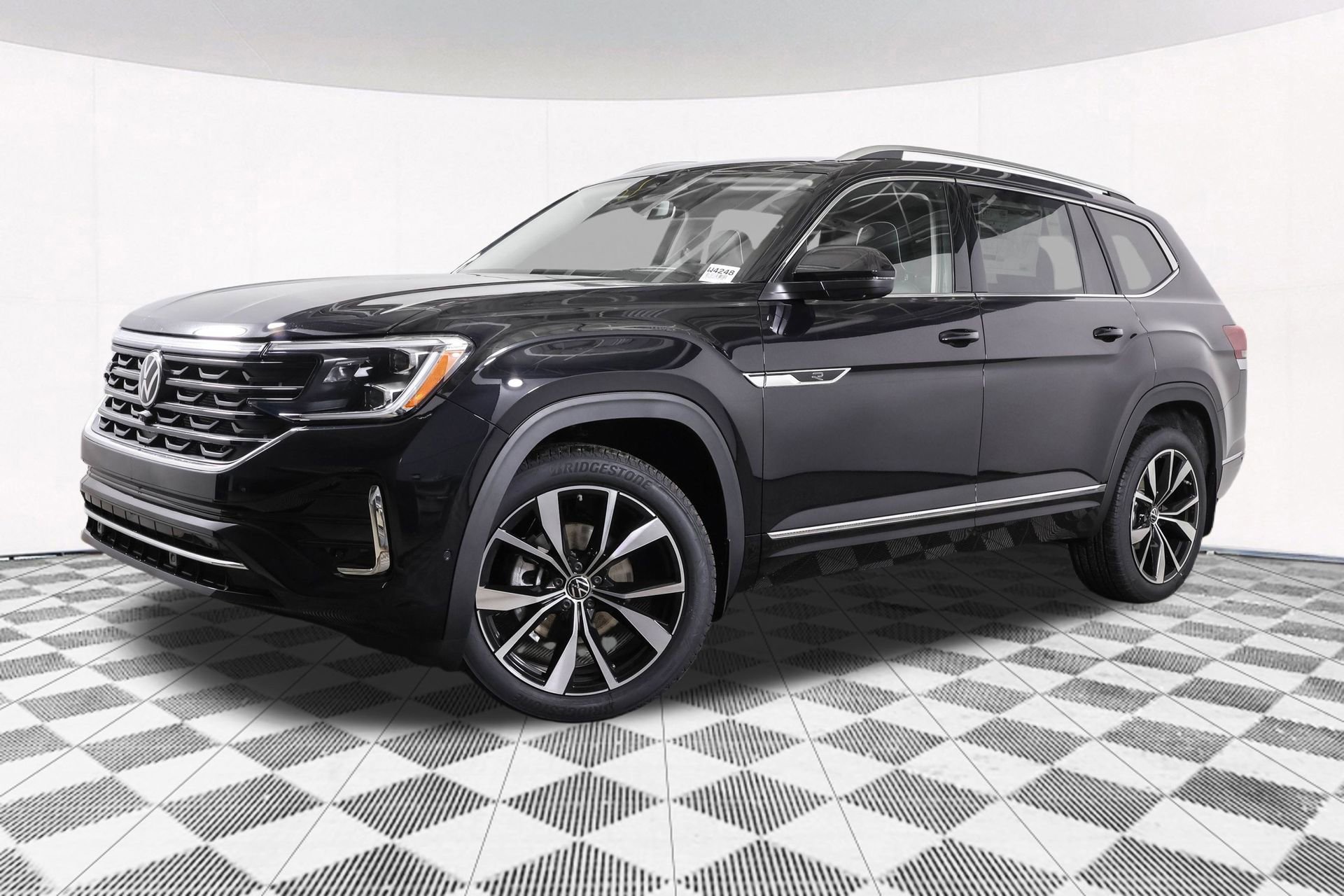 New 2026 Volkswagen Atlas SEL Premium R-Line image 2