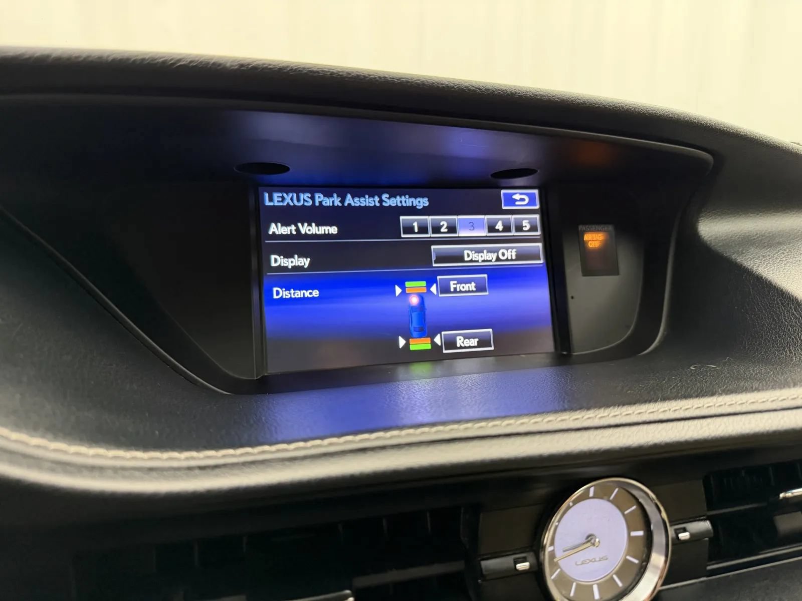 Used 2015 Lexus ES 350 w/ Luxury Package FWD image 17