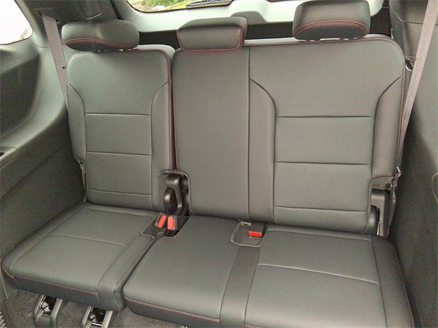 New 2026 Chevrolet Traverse Z71 image 13