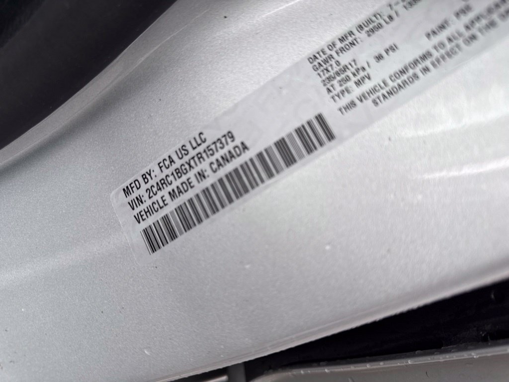 Used 2026 Chrysler Pacifica Select FWD image 10