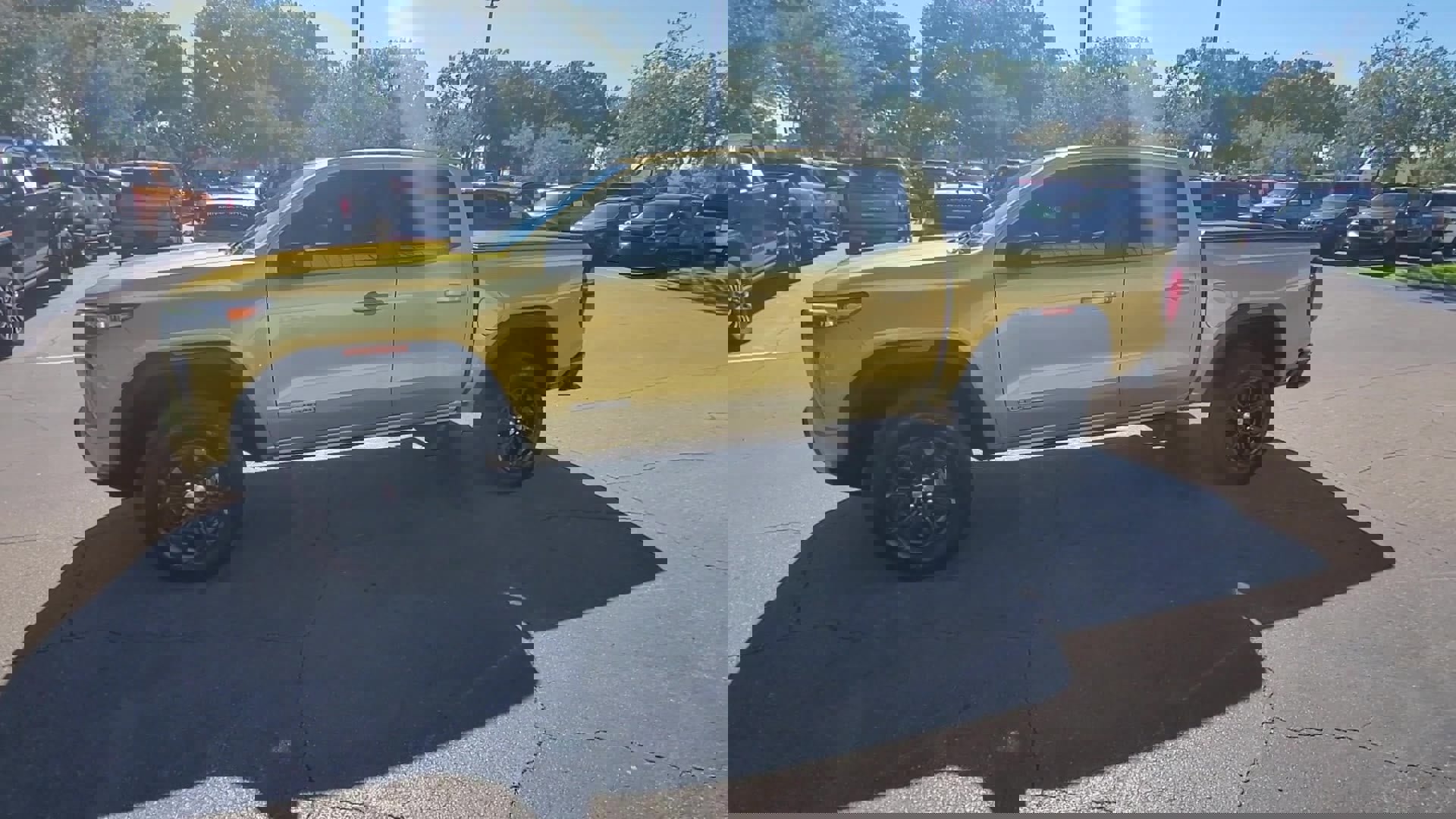 Used 2023 GMC Canyon Elevation w/ Convenience Package image 43