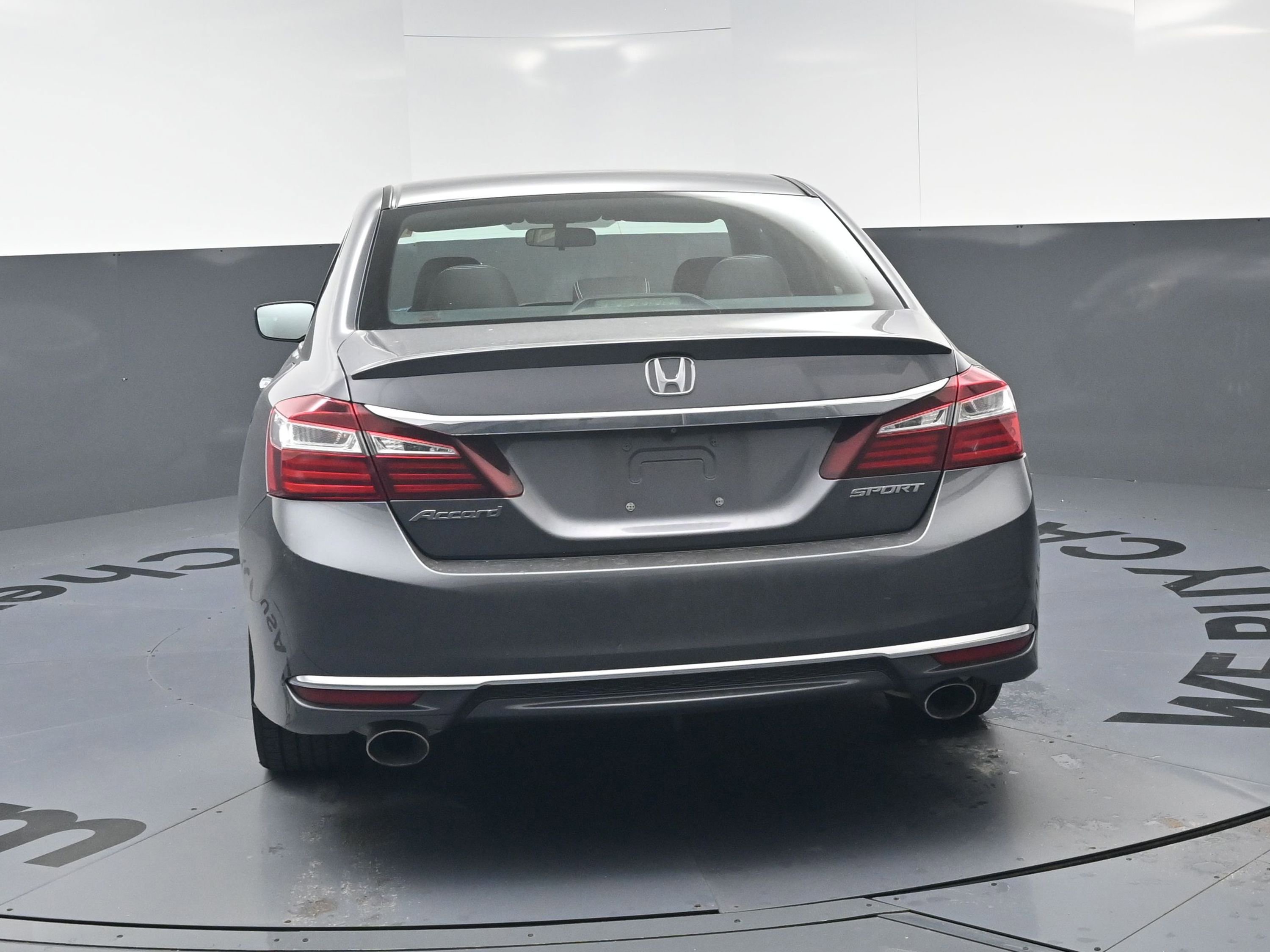 Used 2017 Honda Accord Sport image 8