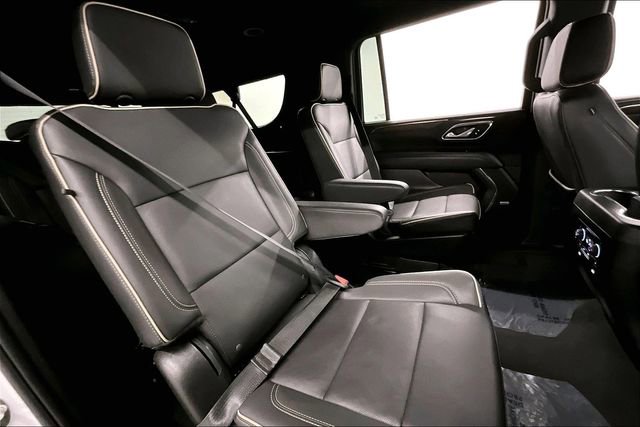 Used 2023 Chevrolet Suburban Premier AWD/4WD image 26