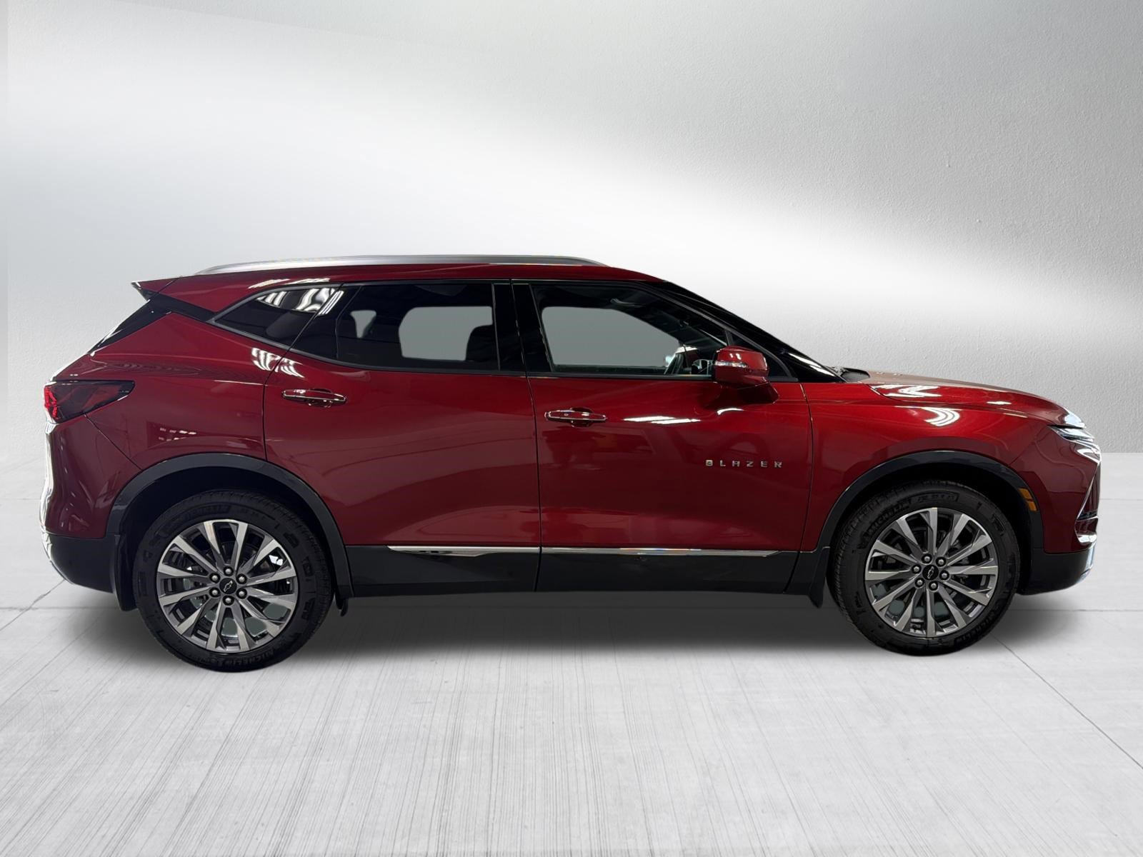 Used 2024 Chevrolet Blazer Premier image 8