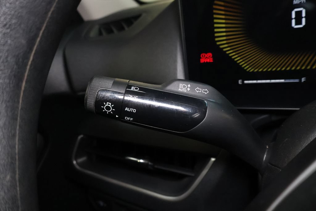 Used 2025 Kia K4 FWD image 21