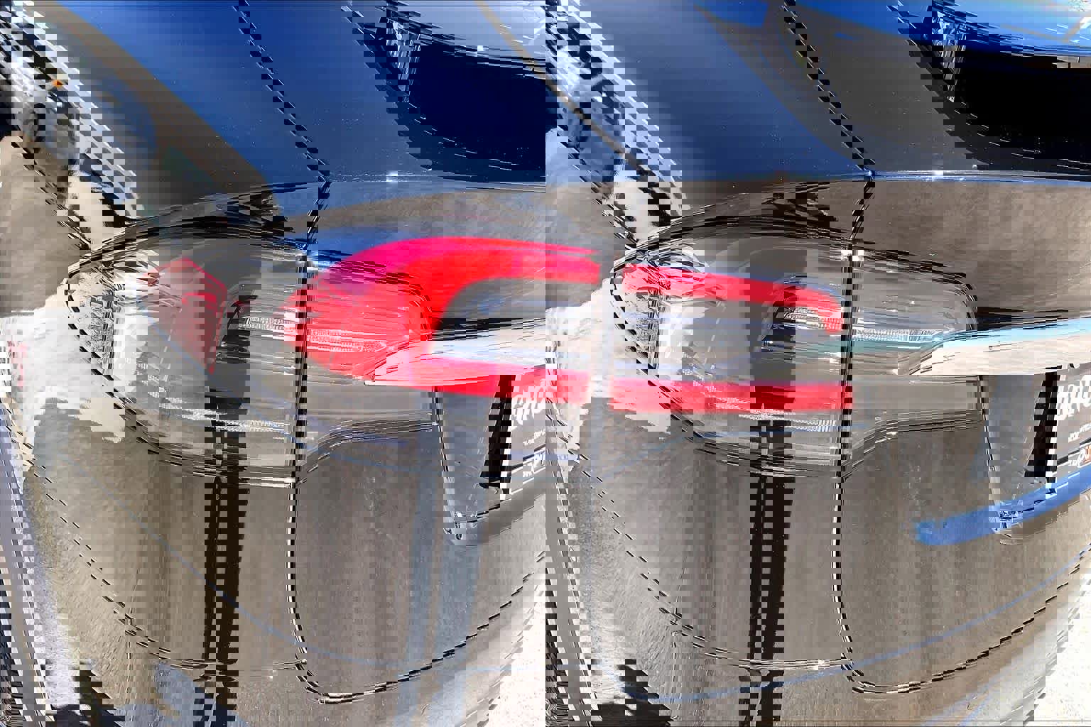 Used 2021 Tesla Model X Long Range image 27