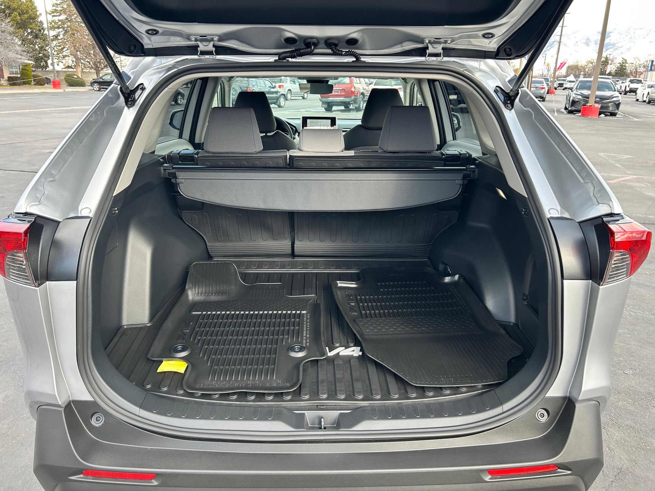 Certified 2025 Toyota RAV4 XLE image 24