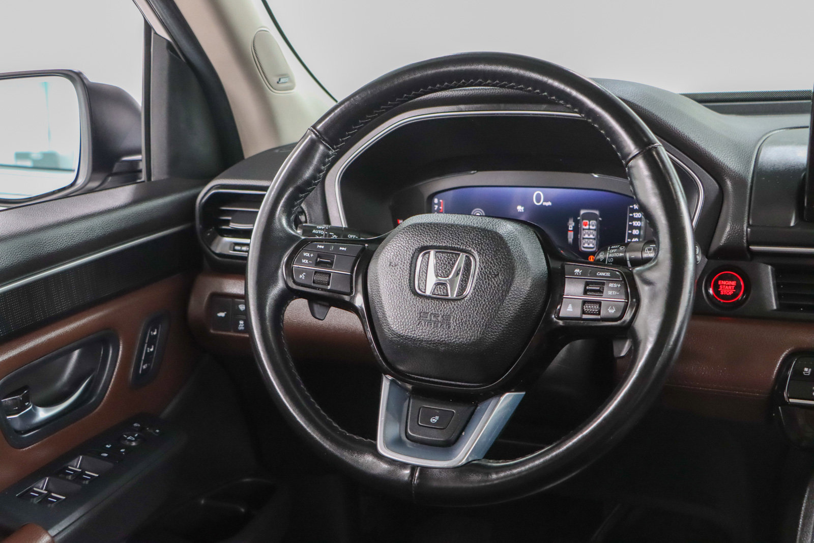 Used 2024 Honda Pilot Elite image 12