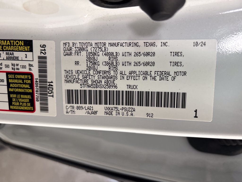 Used 2025 Toyota Tundra Platinum AWD/4WD image 40
