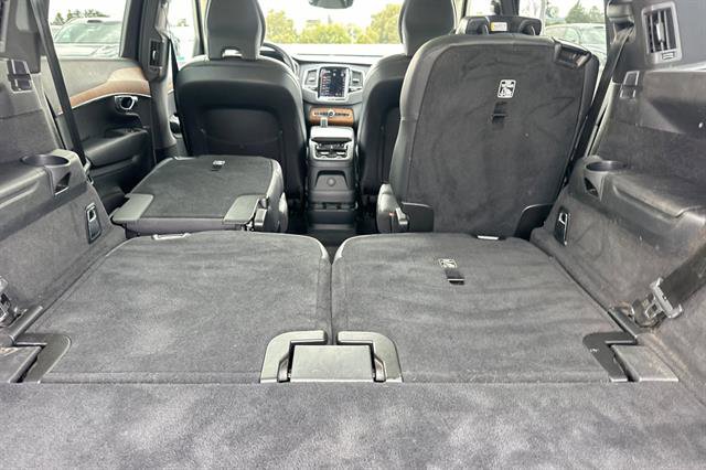 Certified 2023 Volvo XC90 T8 Plus image 17