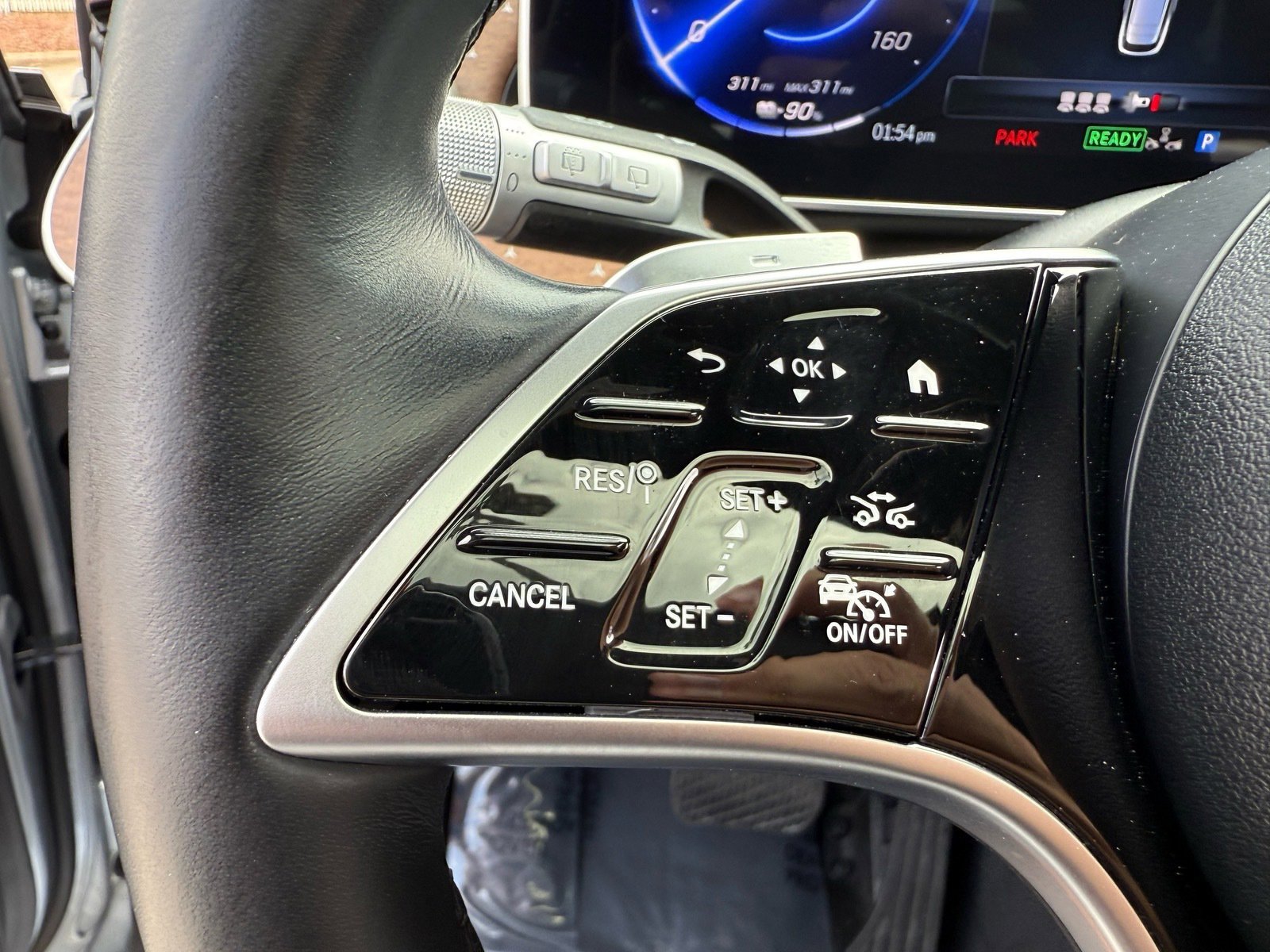 Used 2023 Mercedes-Benz EQS 450+ SUV image 38