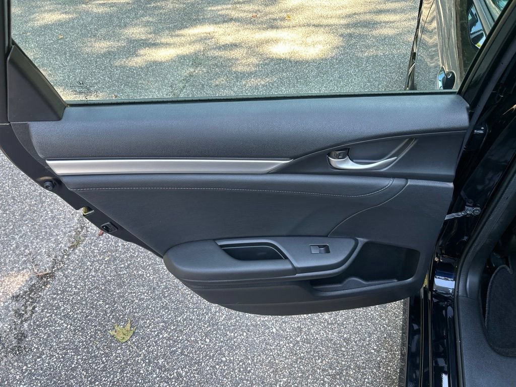 Used 2016 Honda Civic Touring image 24