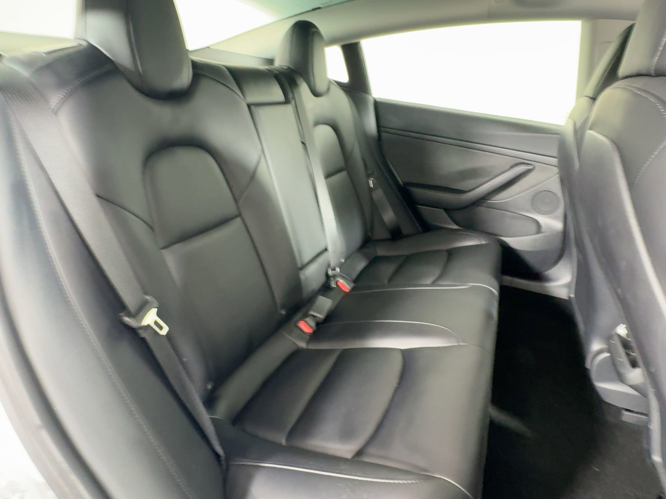 Used 2022 Tesla Model 3 Standard Range image 27