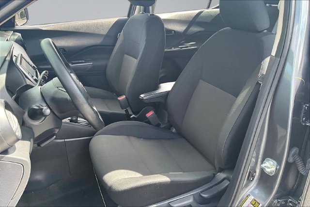 Used 2024 Nissan Kicks S FWD image 20