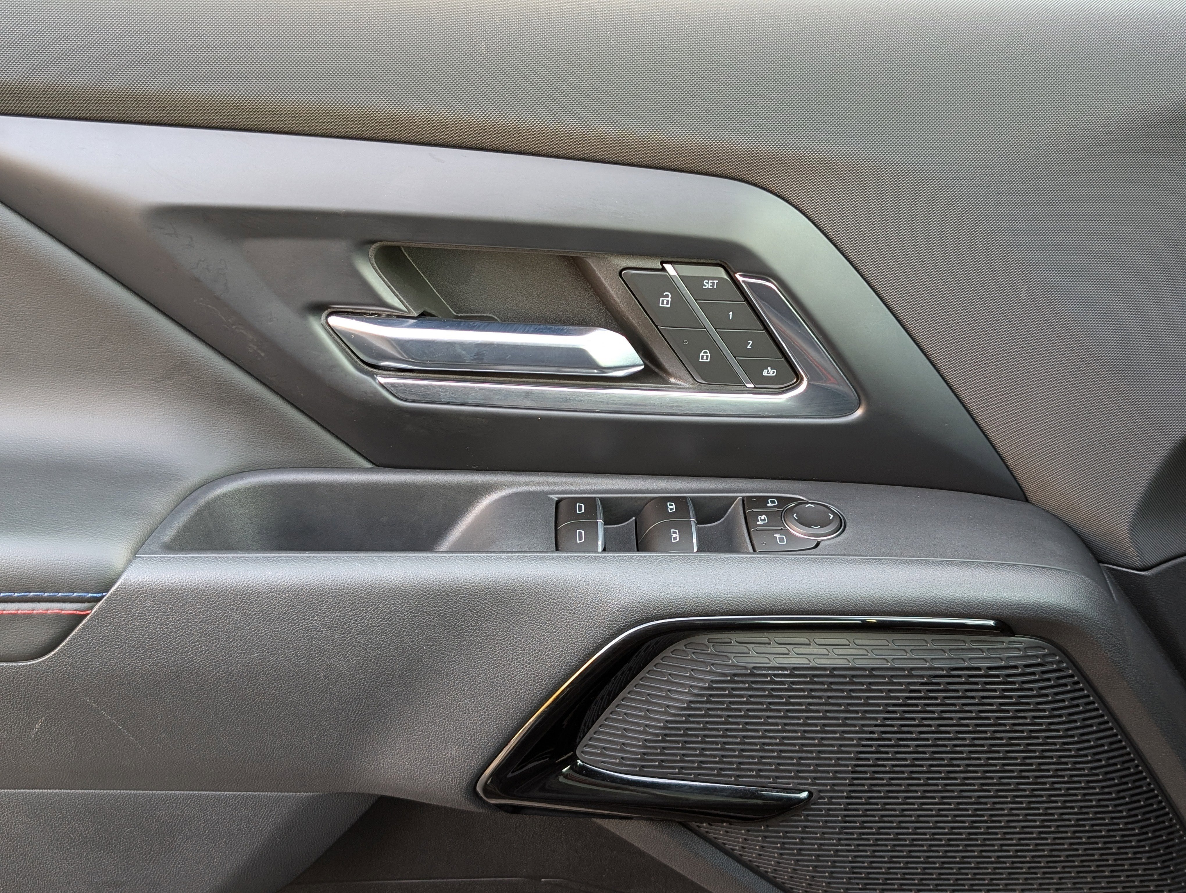 Used 2024 Chevrolet Silverado EV RST image 16