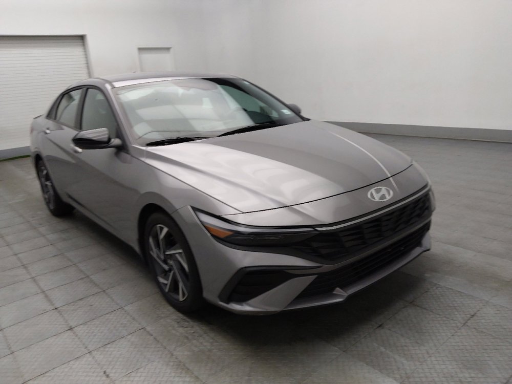 Used 2025 Hyundai Elantra Sport FWD image 13