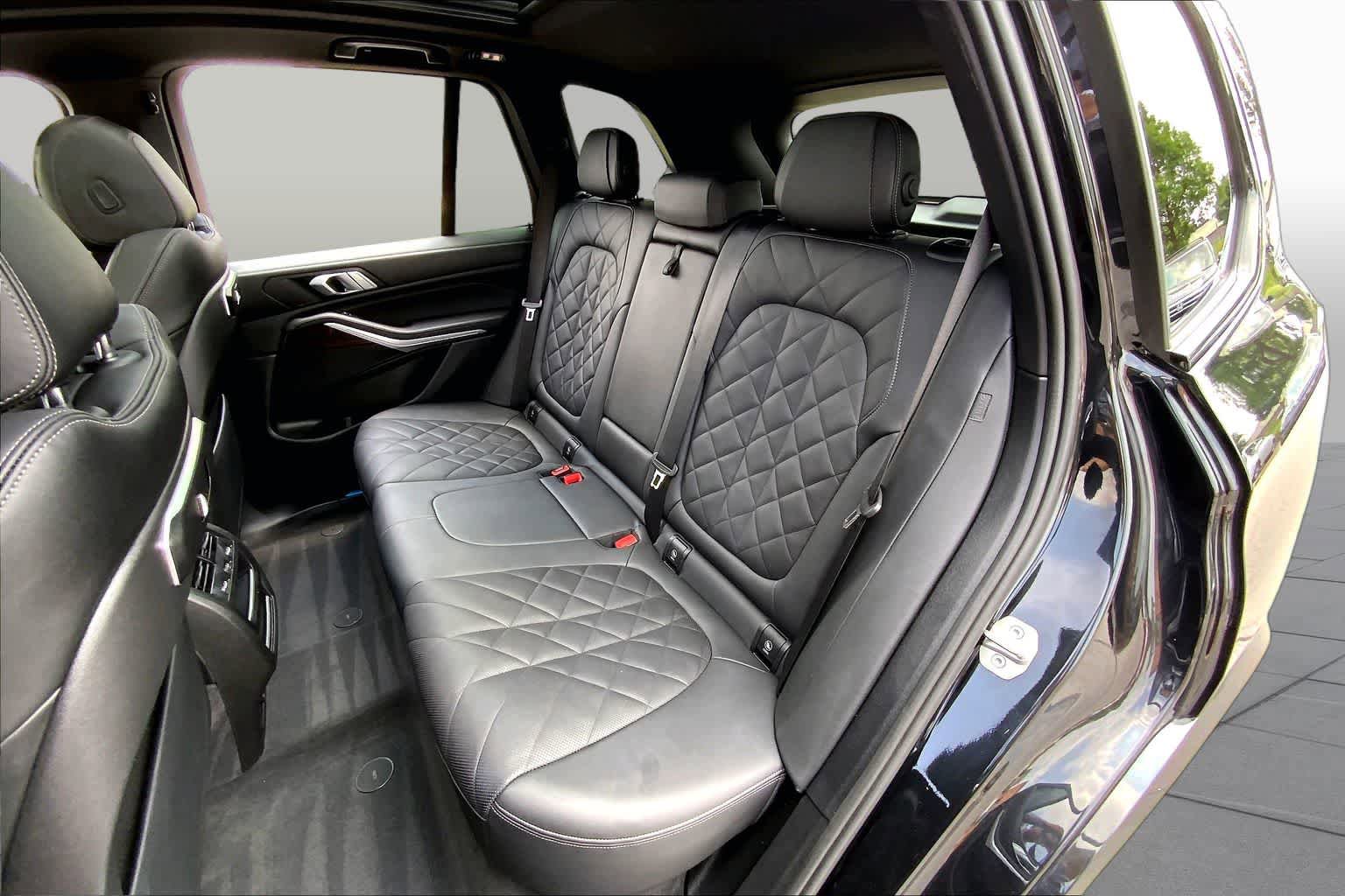 Used 2024 BMW X5 sDrive40i w/ M Sport Package RWD image 20