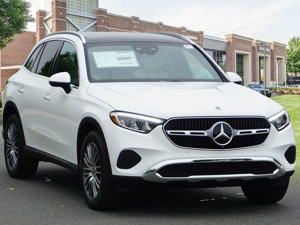 New 2026 Mercedes-Benz GLC 300 4MATIC image 3