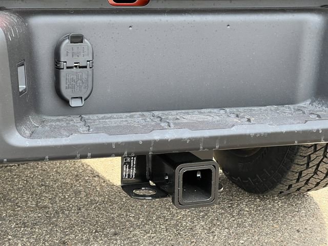 New 2026 Nissan Frontier PRO-4X w/ Tow Package image 8