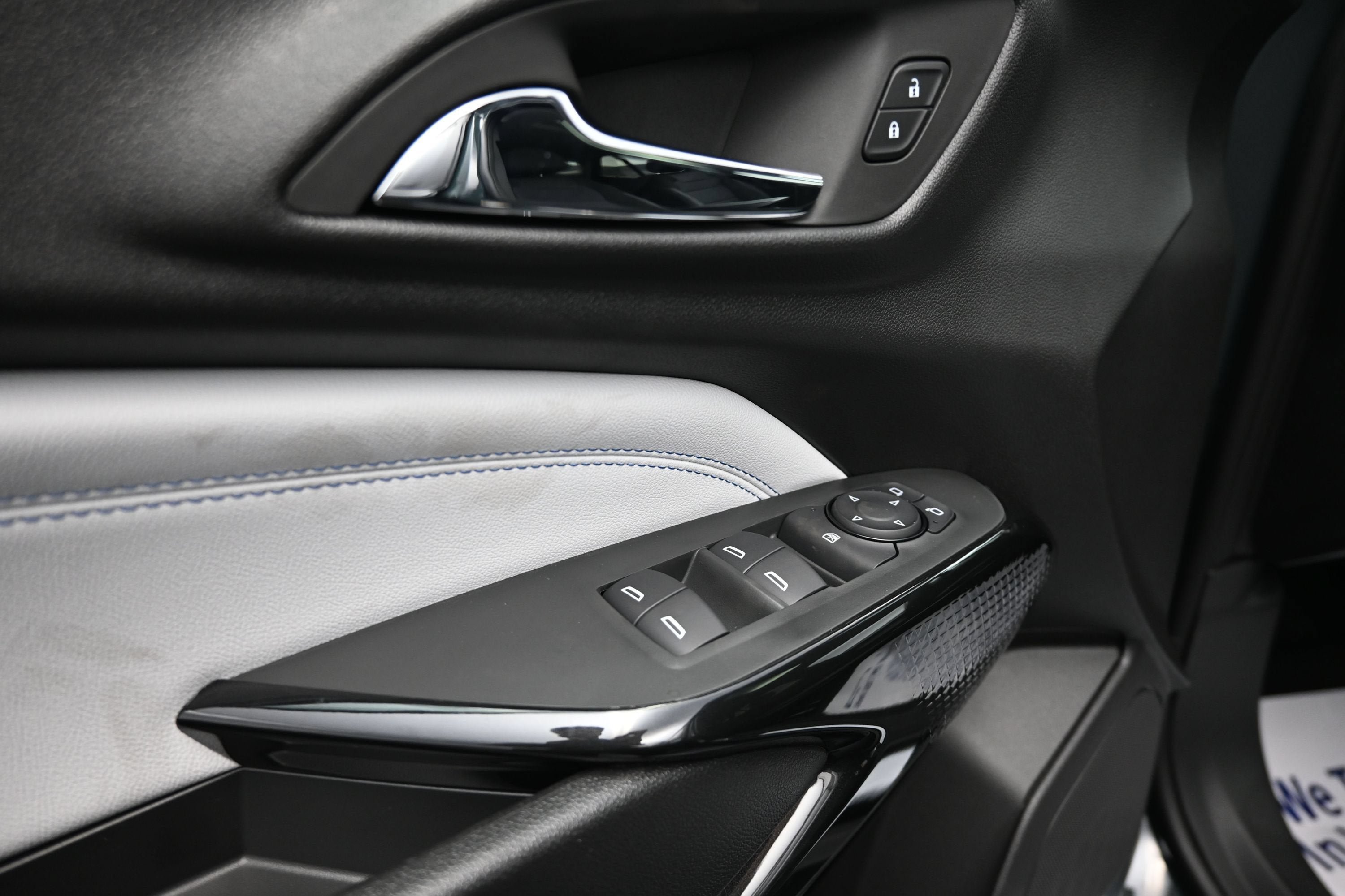 New 2026 Chevrolet Trax LT w/ Sunroof Package FWD image 27