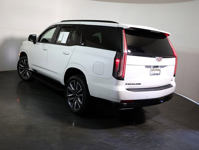 Used 2022 Cadillac Escalade Sport w/ Heavy-Duty Trailer Package AWD/4WD image 2